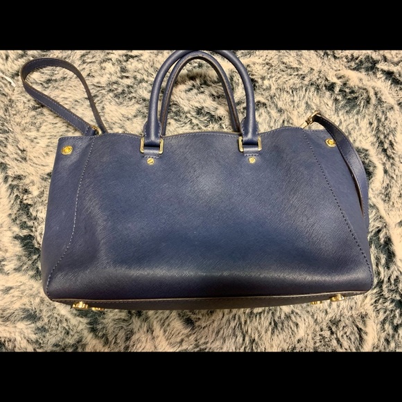 Authentic Michael Kors purse - Picture 8 of 9